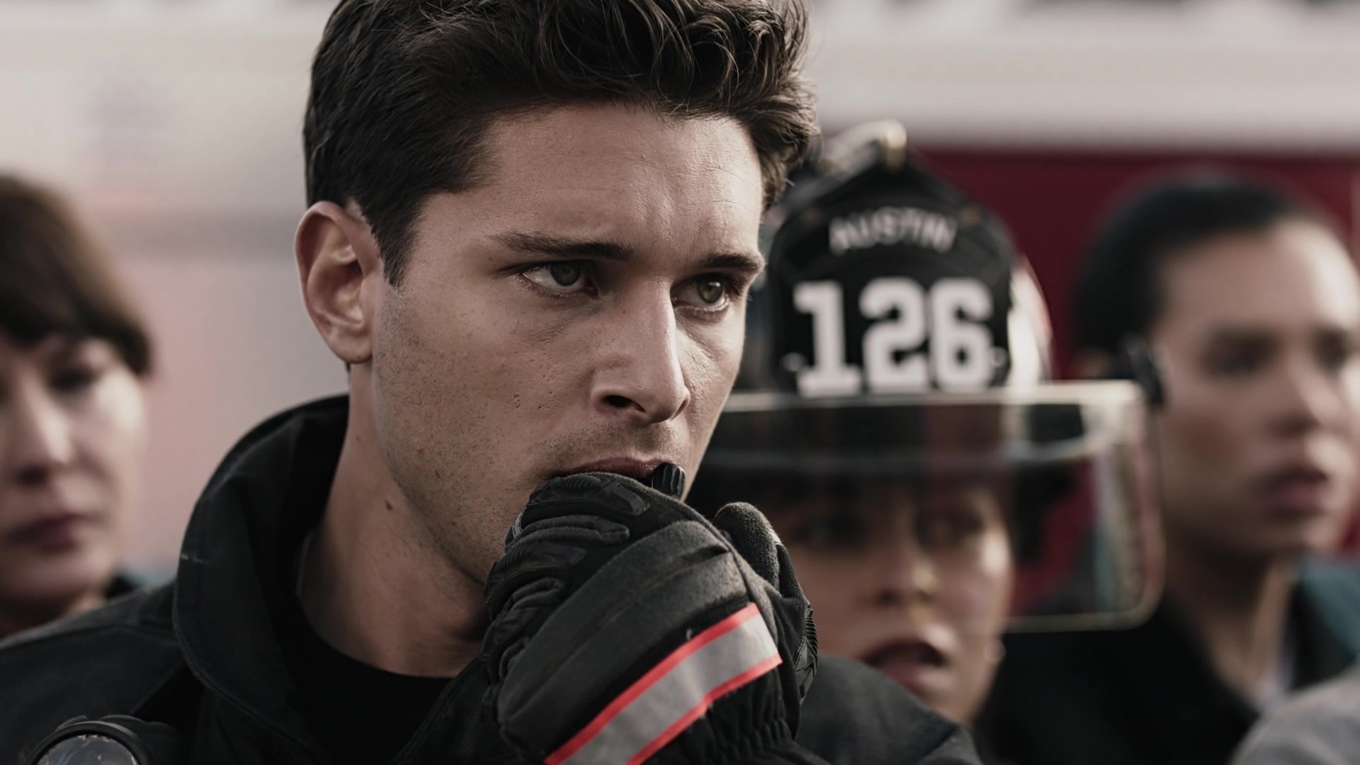 9-1-1_Lone_Star_S01E04_1080p_003784.jpg