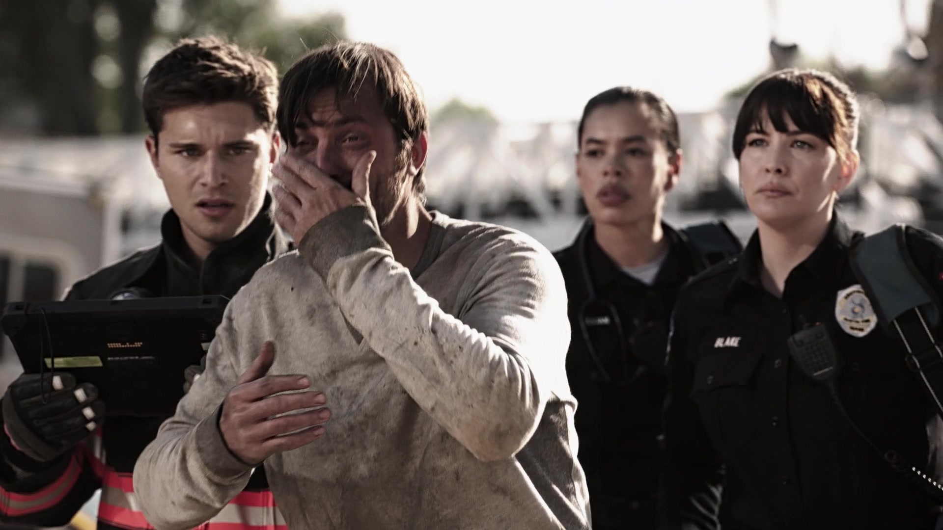 9-1-1_Lone_Star_S01E04_1080p_003826.jpg