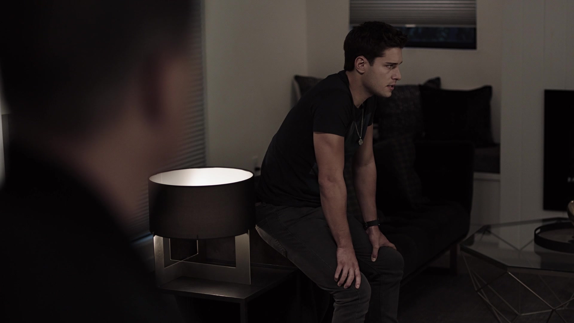 9-1-1_Lone_Star_S01E04_1080p_005371.jpg