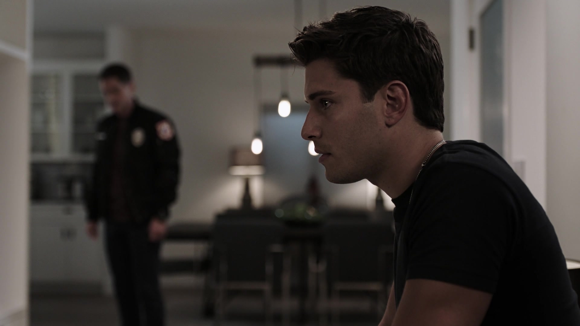 9-1-1_Lone_Star_S01E04_1080p_005465.jpg