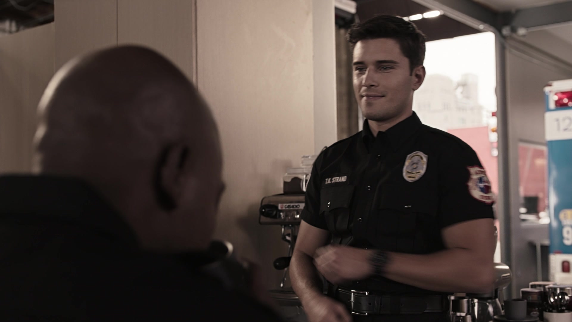 9-1-1_Lone_Star_S01E05_1080p_005085.jpg