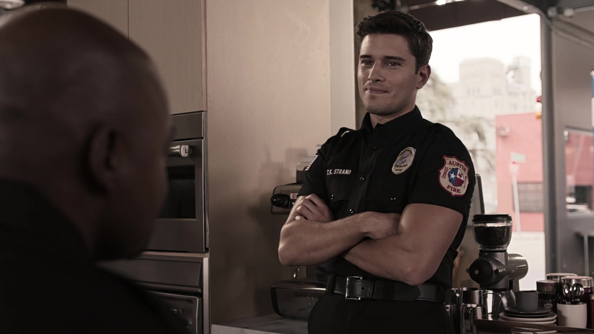 9-1-1_Lone_Star_S01E05_1080p_005092.jpg