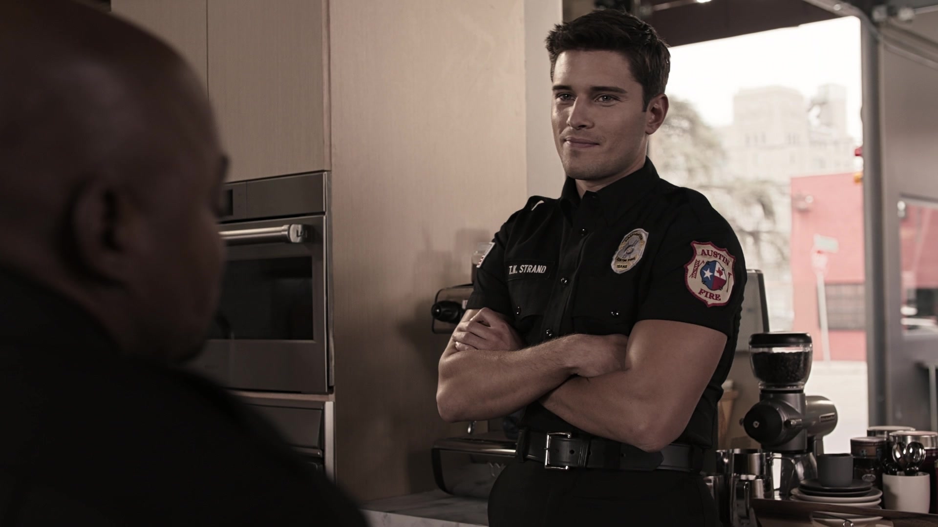 9-1-1_Lone_Star_S01E05_1080p_005094.jpg