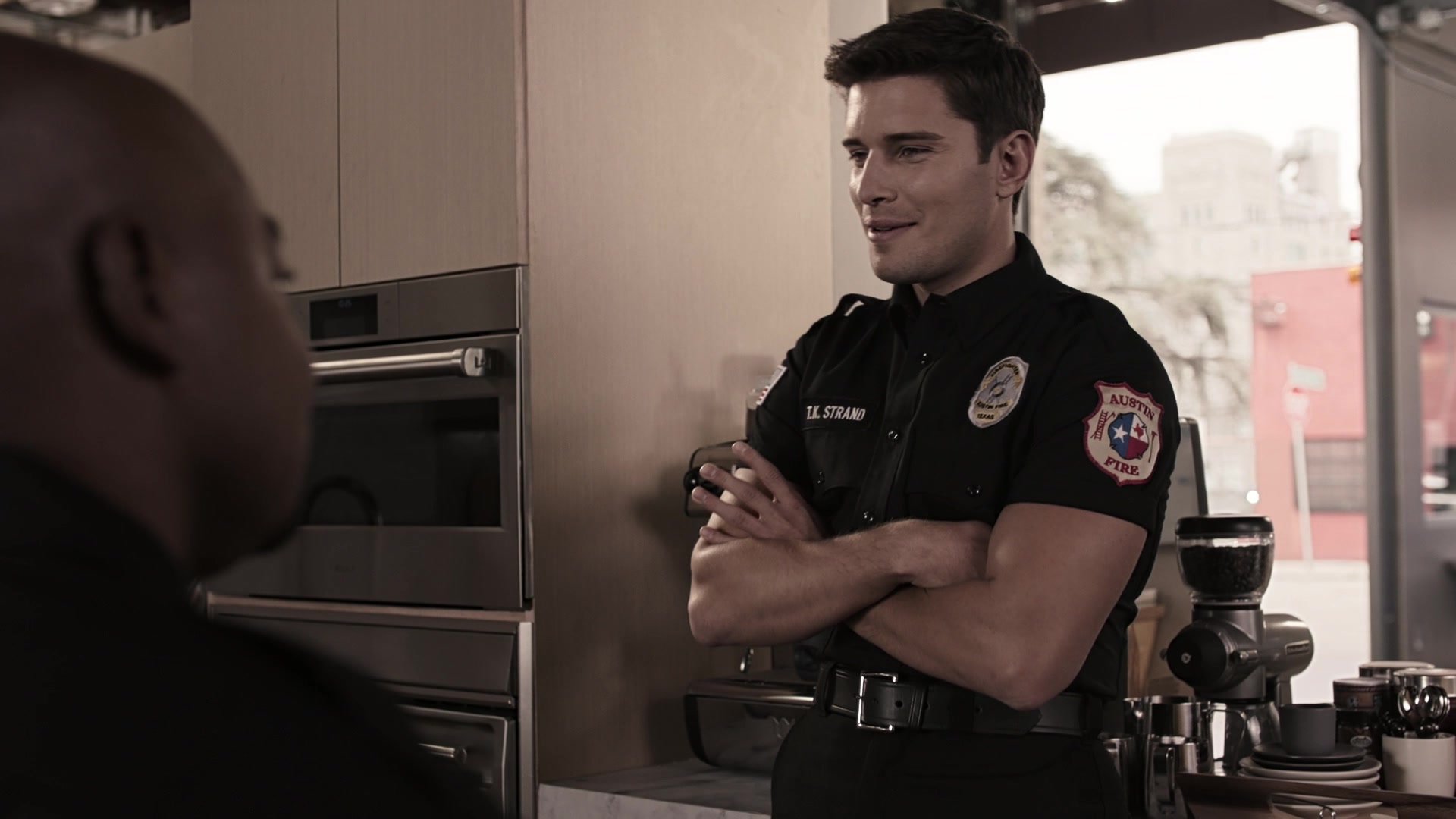 9-1-1_Lone_Star_S01E05_1080p_005099.jpg