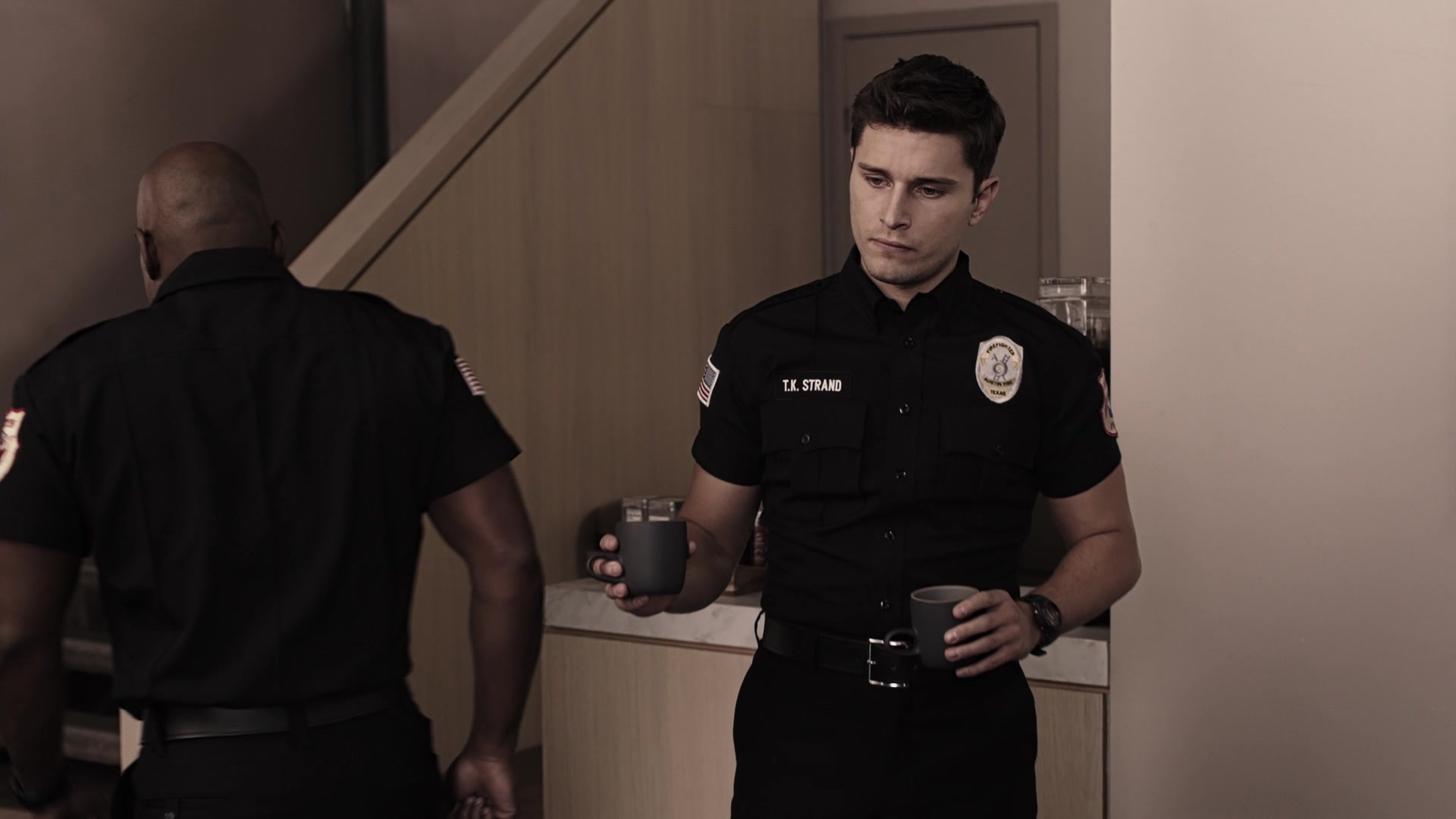 9-1-1_Lone_Star_S01E05_1080p_005385.jpg 9-1-1_Lone_Star_S01E05_1080p_005385.jpg