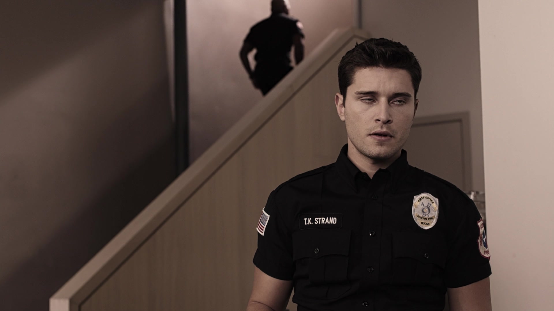 9-1-1_Lone_Star_S01E05_1080p_005401.jpg