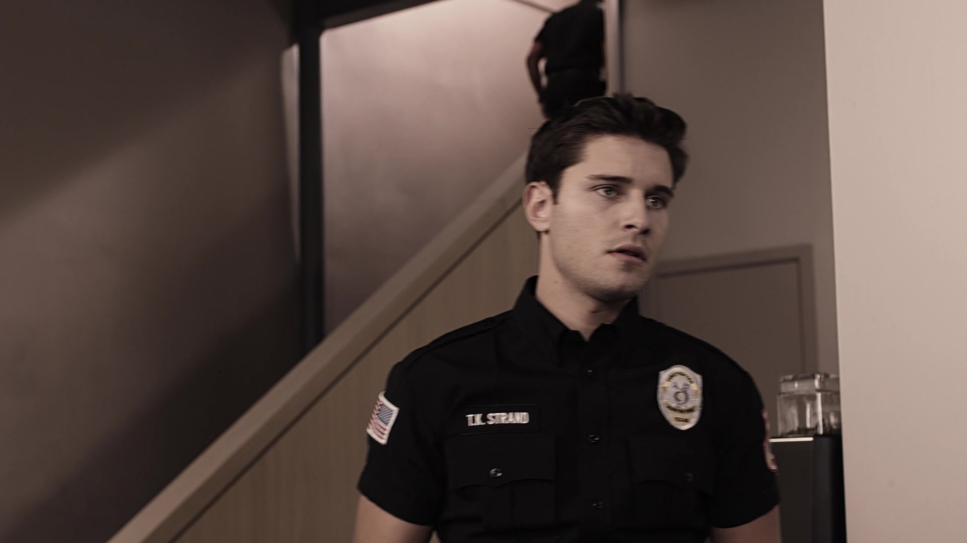 9-1-1_Lone_Star_S01E05_1080p_005404.jpg