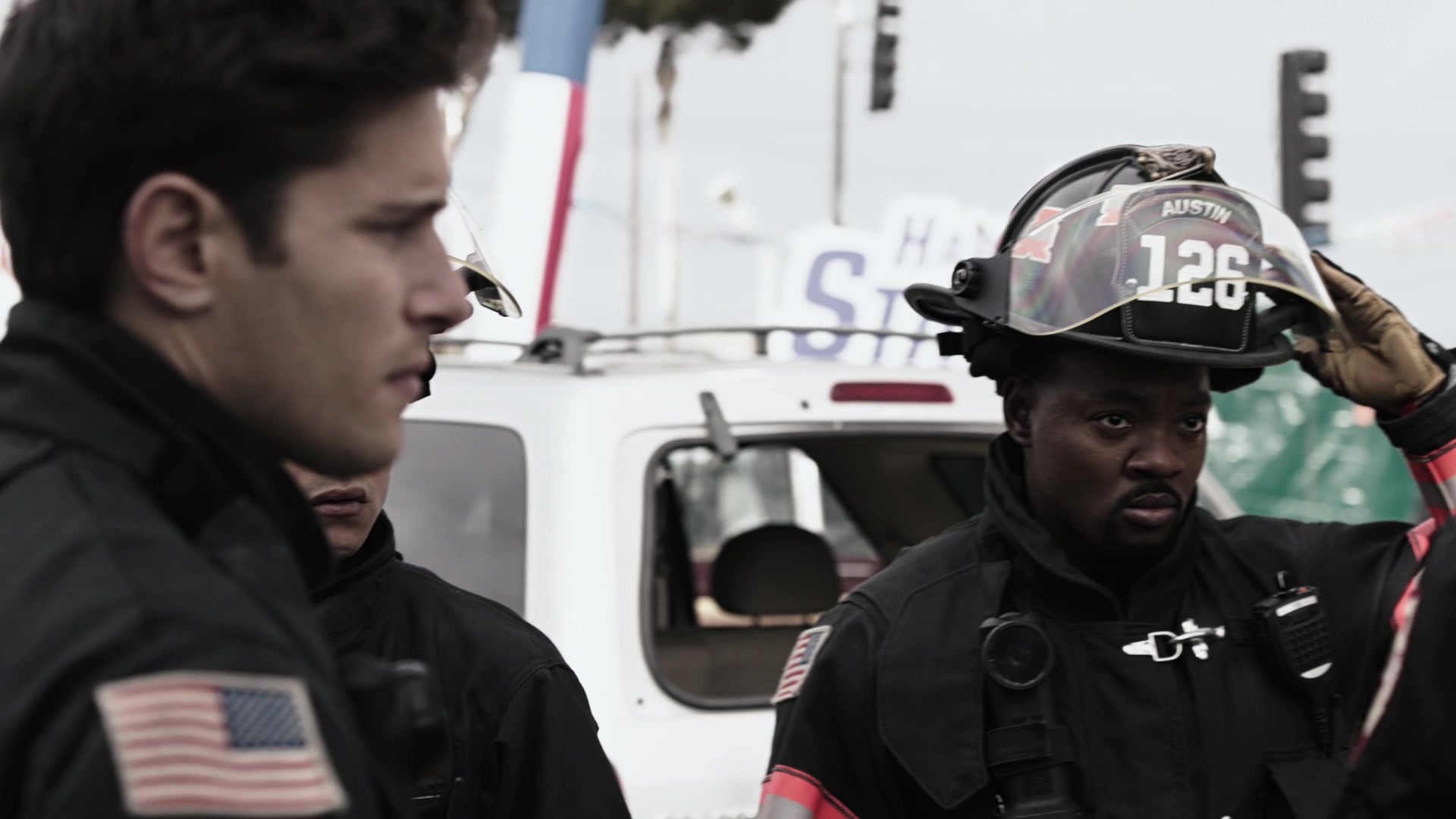 9-1-1_Lone_Star_S01E07_1080p_000617.jpg