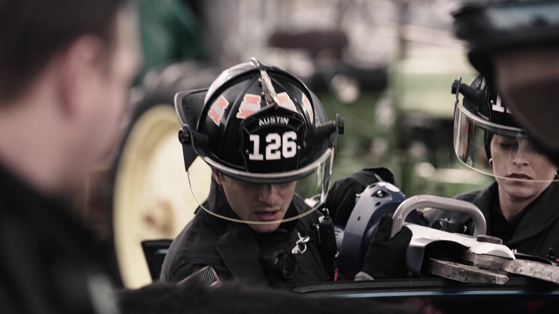 9-1-1_Lone_Star_S01E07_1080p_000816.jpg
