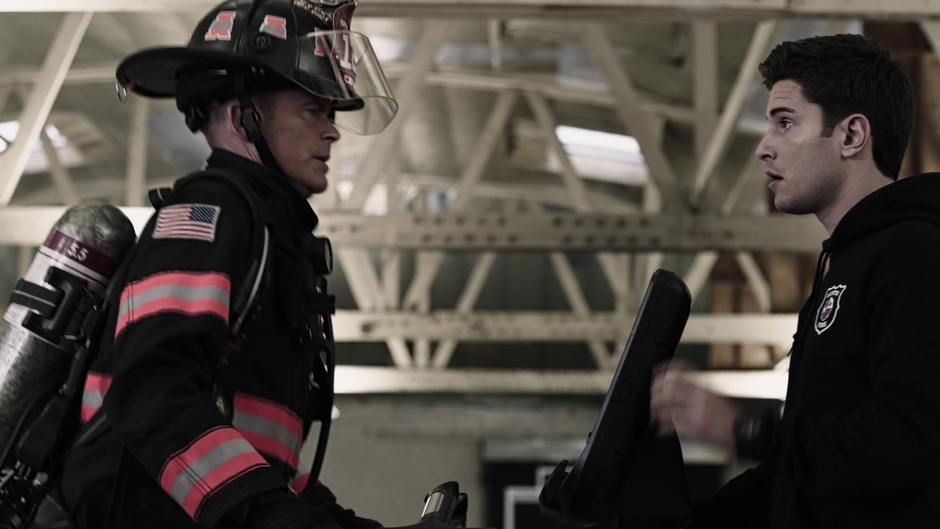 9-1-1_Lone_Star_S01E07_1080p_001110.jpg