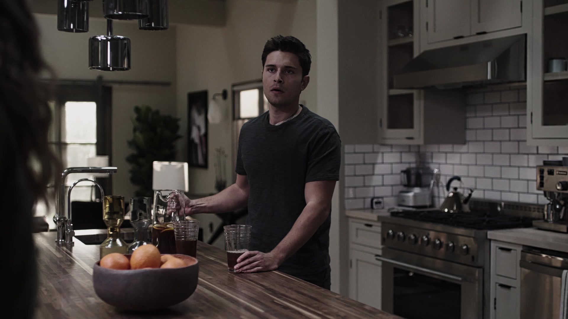 9-1-1_Lone_Star_S01E09_1080p_003967.jpg
