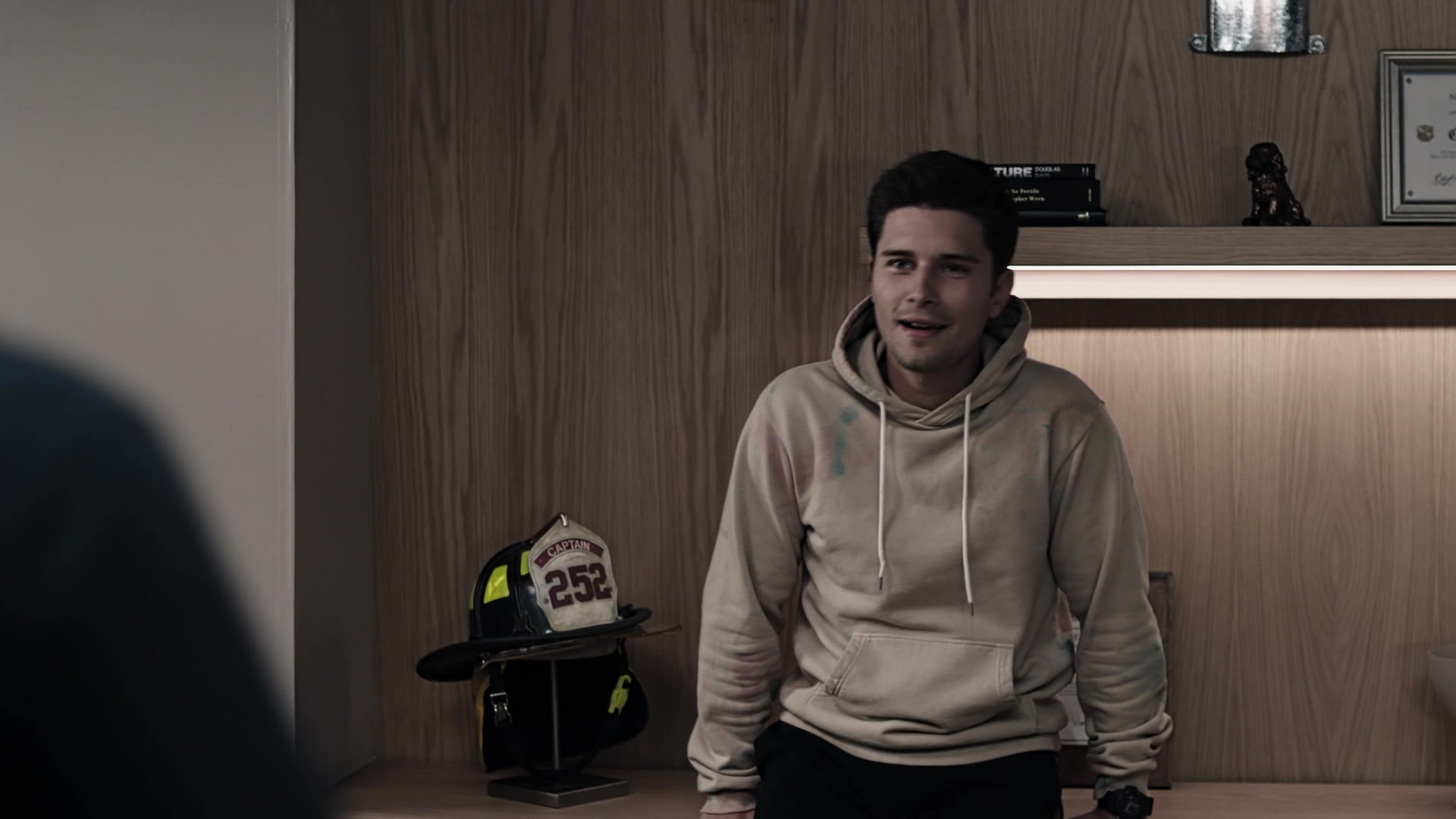 9-1-1_Lone_Star_S01E09_1080p_004724.jpg