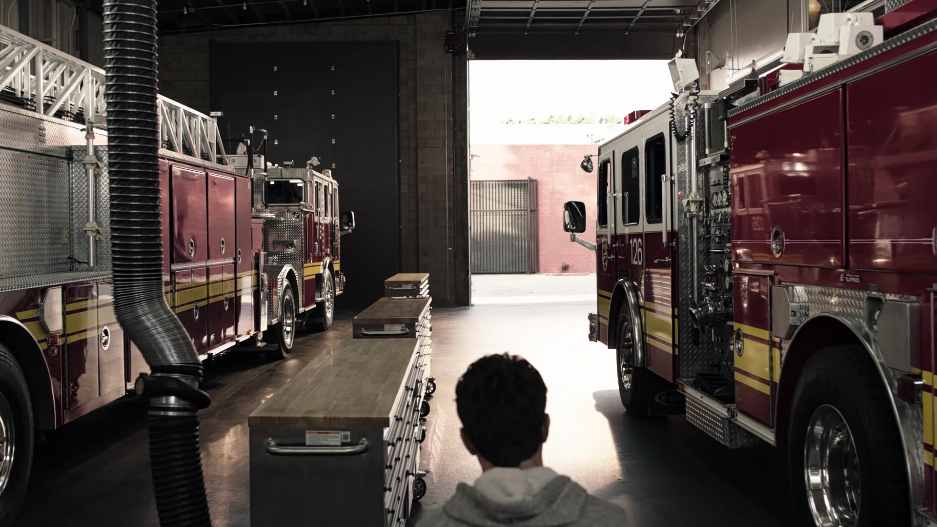 9-1-1_Lone_Star_S01E10_1080p_004558.jpg