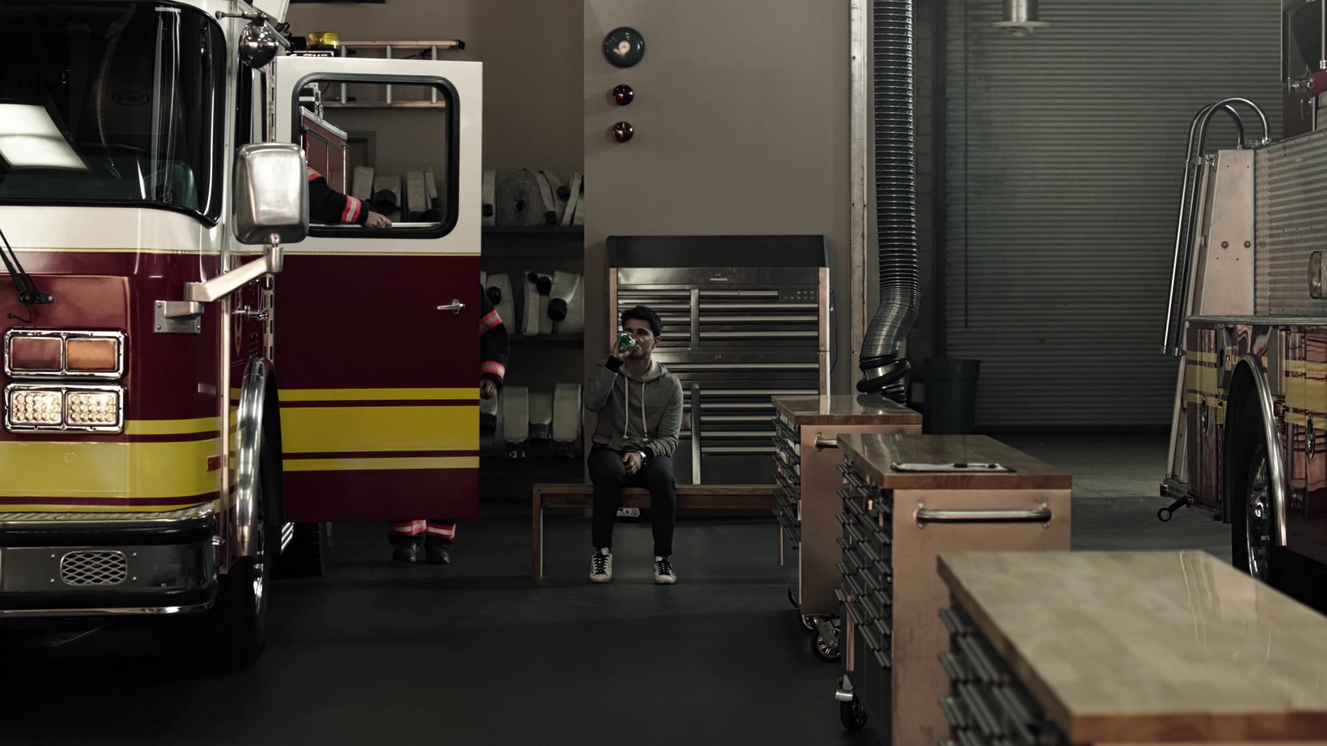 9-1-1_Lone_Star_S01E10_1080p_004563.jpg