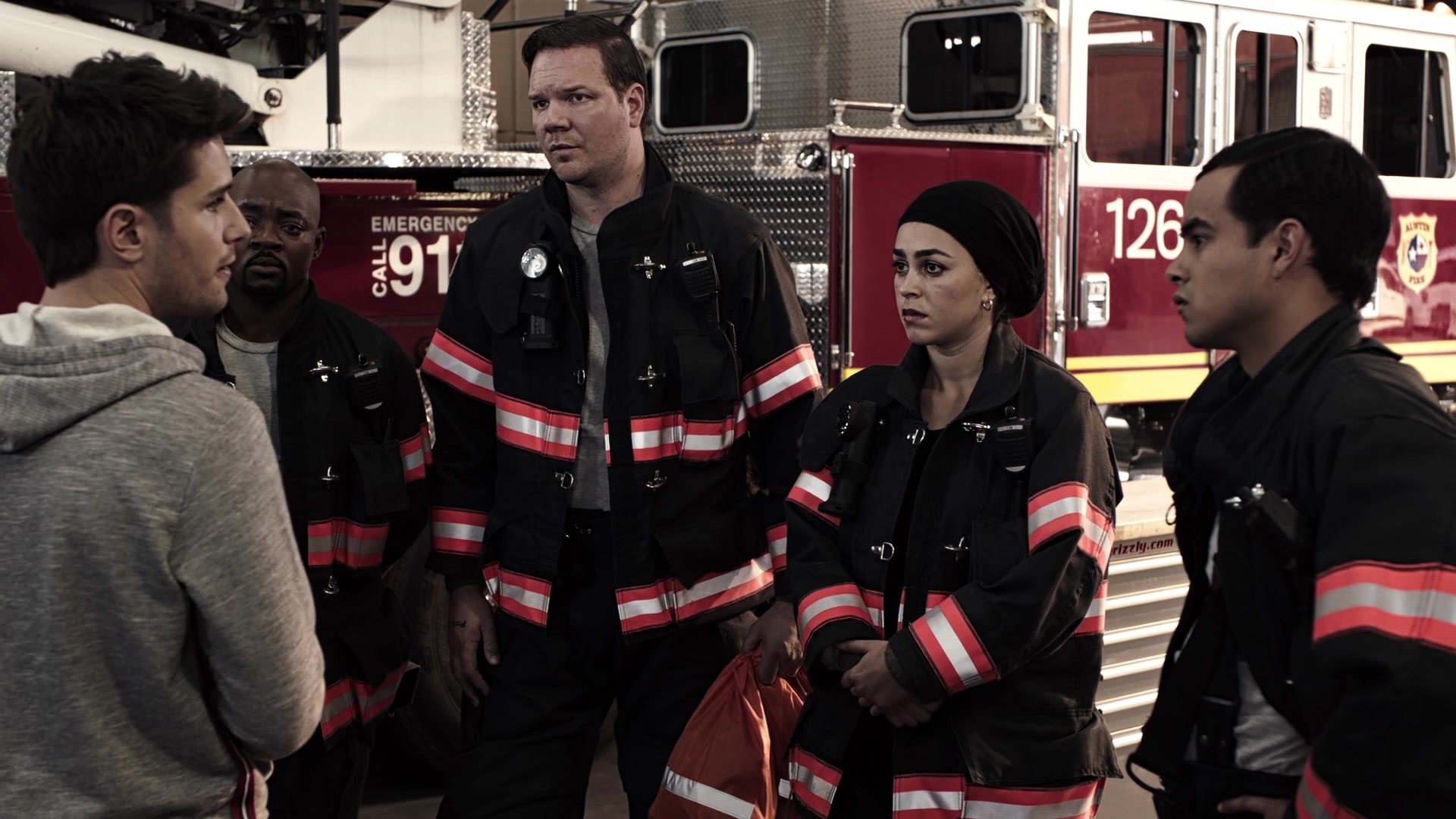 9-1-1_Lone_Star_S01E10_1080p_004758.jpg