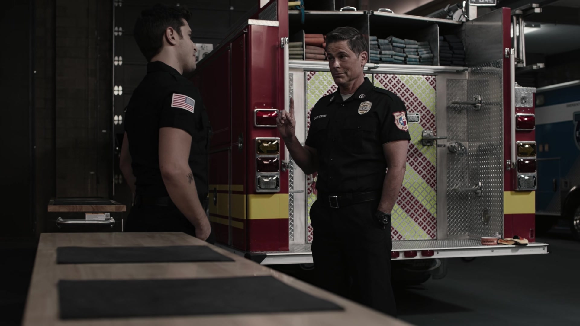 9-1-1_Lone_Star_S02E06_1080p_RRA_005520.jpg