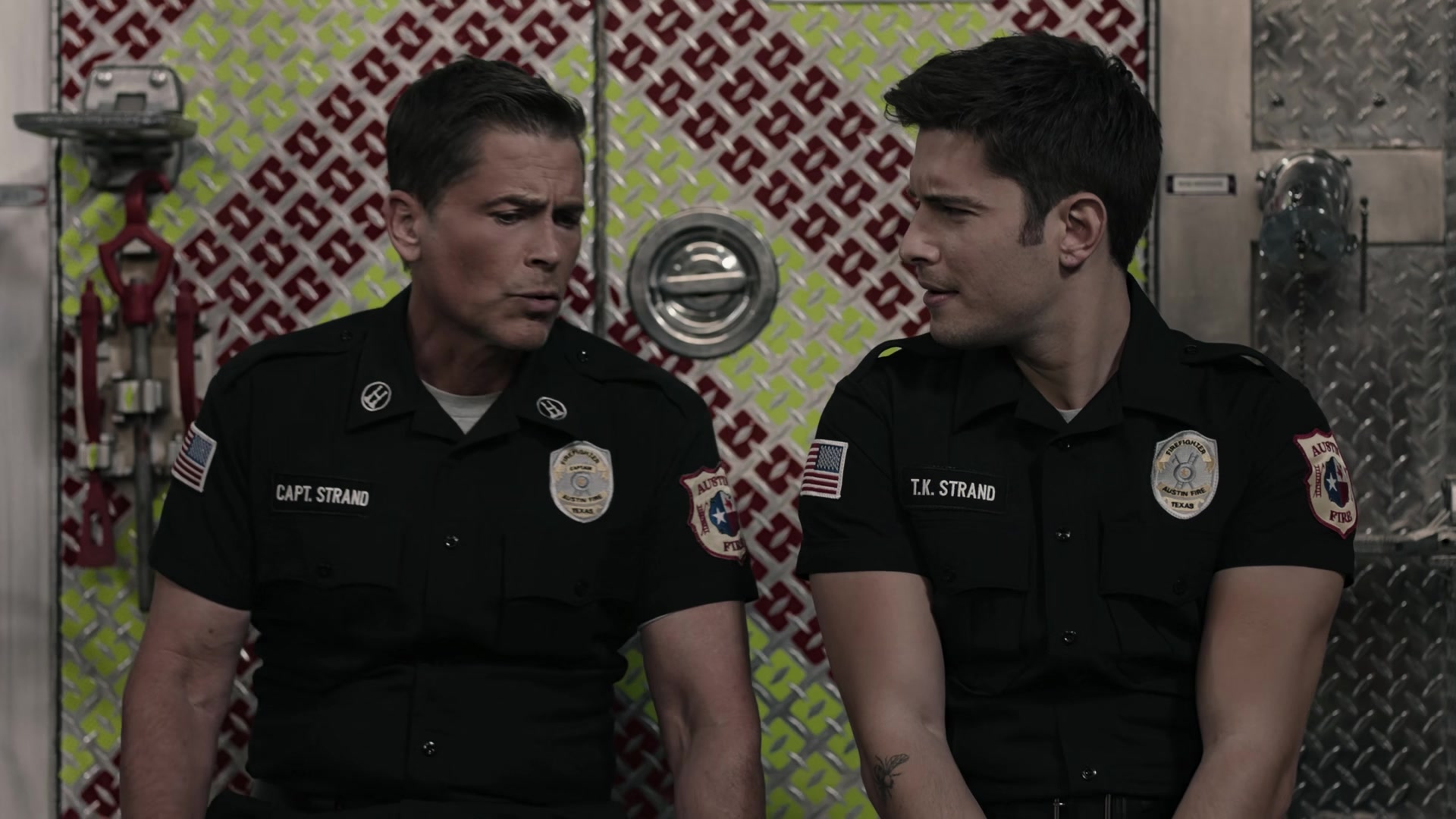 9-1-1_Lone_Star_S02E06_1080p_RRA_005739.jpg