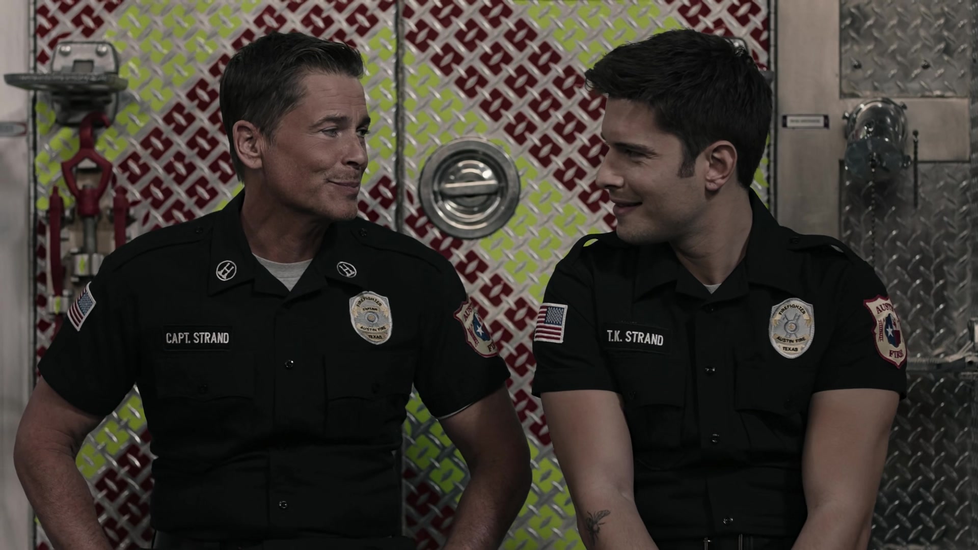 9-1-1_Lone_Star_S02E06_1080p_RRA_005748.jpg