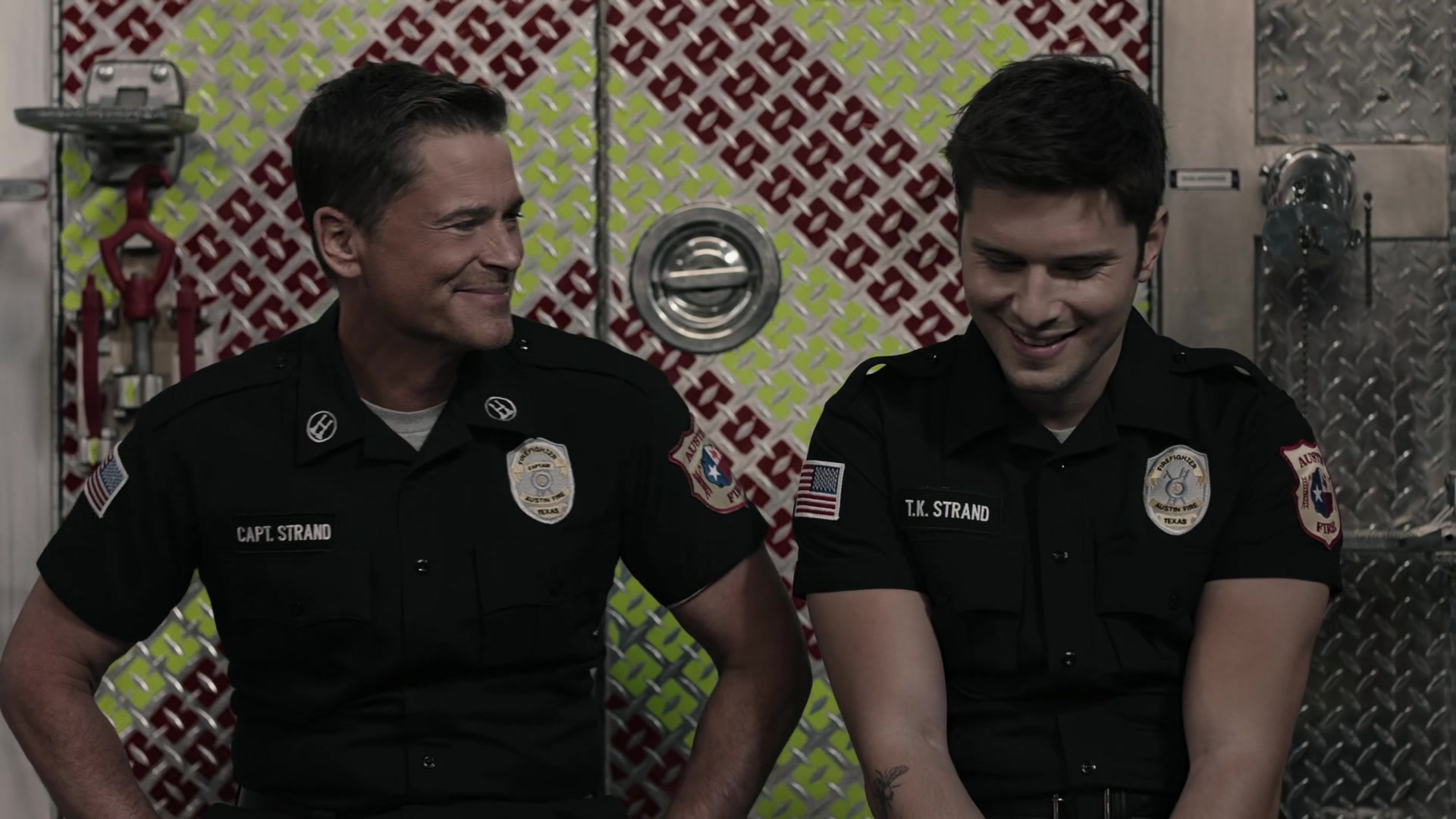 9-1-1_Lone_Star_S02E06_1080p_RRA_005752.jpg
