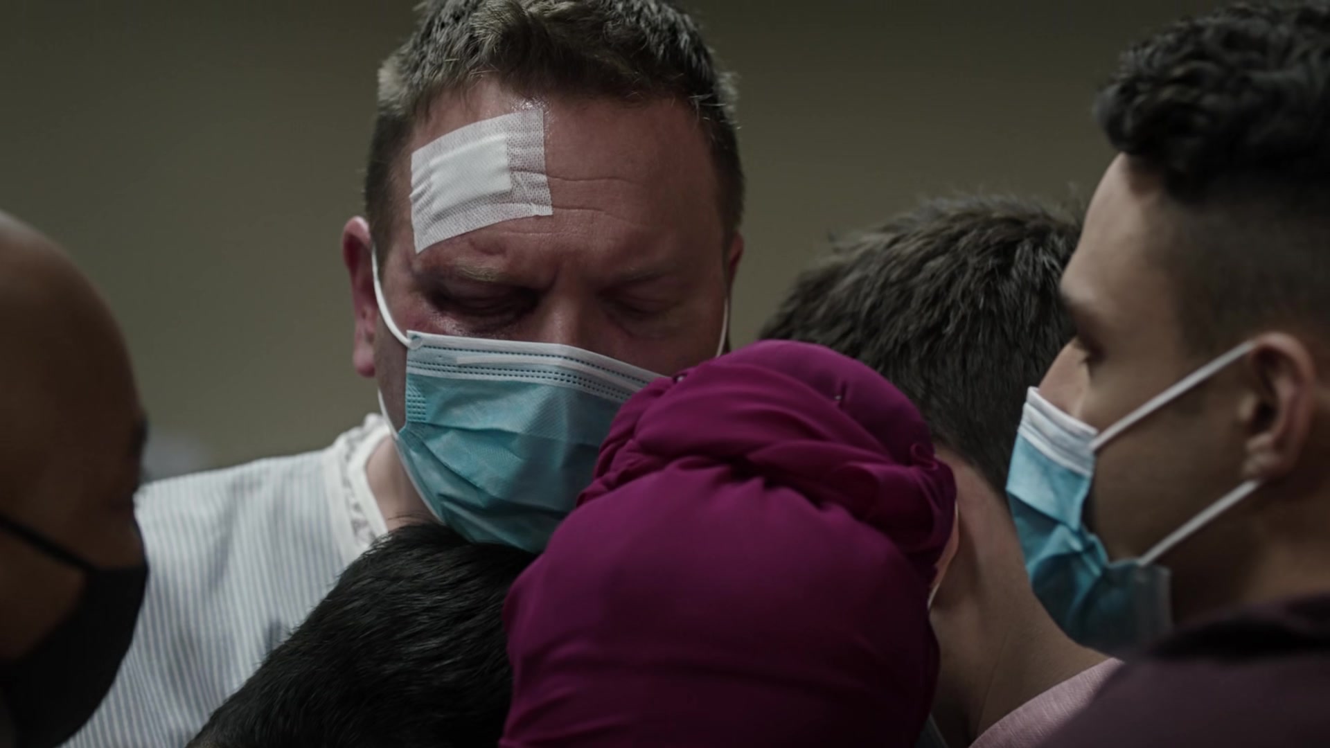 9-1-1_Lone_Star_S02E09_1080p_RRA_003544.jpg