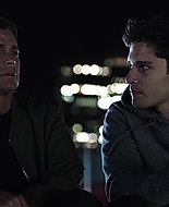 9-1-1_Lone_Star_S01E01_1080p_001569.jpg