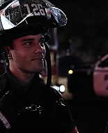 9-1-1_Lone_Star_S01E01_1080p_004923.jpg