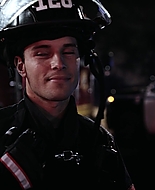 9-1-1_Lone_Star_S01E01_1080p_004925.jpg
