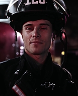 9-1-1_Lone_Star_S01E01_1080p_004927.jpg
