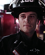 9-1-1_Lone_Star_S01E01_1080p_004931.jpg