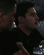 9-1-1_Lone_Star_S01E01_1080p_005001.jpg