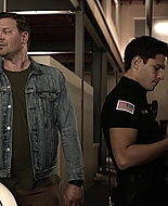 9-1-1_Lone_Star_S01E01_1080p_005995.jpg