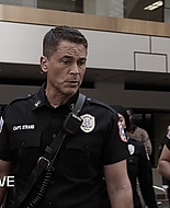 9-1-1_Lone_Star_S01E02_1080p_000549.jpg