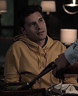 9-1-1_Lone_Star_S01E02_1080p_005309.jpg