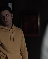 9-1-1_Lone_Star_S01E02_1080p_005444.jpg