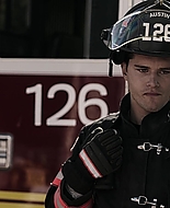 9-1-1_Lone_Star_S01E04_1080p_003405.jpg