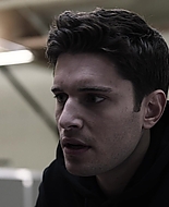 9-1-1_Lone_Star_S01E07_1080p_001346.jpg