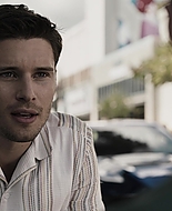 9-1-1_Lone_Star_S01E10_1080p_000226.jpg