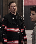 9-1-1_Lone_Star_S01E10_1080p_004650.jpg