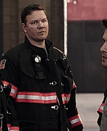 9-1-1_Lone_Star_S01E10_1080p_004656.jpg