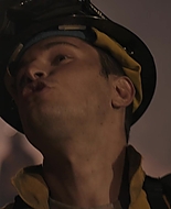 9-1-1_Lone_Star_S02E03_1080p_RRA_003111.jpg