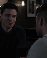 9-1-1_Lone_Star_S02E04_1080p_RRA_005152.jpg