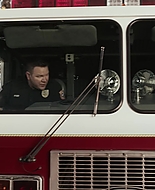 9-1-1_Lone_Star_S02E06_1080p_RRA_000685.jpg