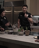 9-1-1_Lone_Star_S02E06_1080p_RRA_004624.jpg