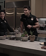 9-1-1_Lone_Star_S02E06_1080p_RRA_004632.jpg