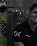 9-1-1_Lone_Star_S02E06_1080p_RRA_005638.jpg