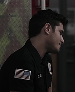 9-1-1_Lone_Star_S02E06_1080p_RRA_005668.jpg