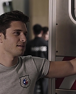 9-1-1_Lone_Star_S02E07_1080p_RRA_001945.jpg