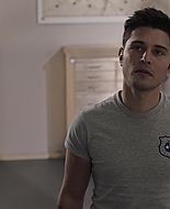9-1-1_Lone_Star_S02E07_1080p_RRA_001957.jpg